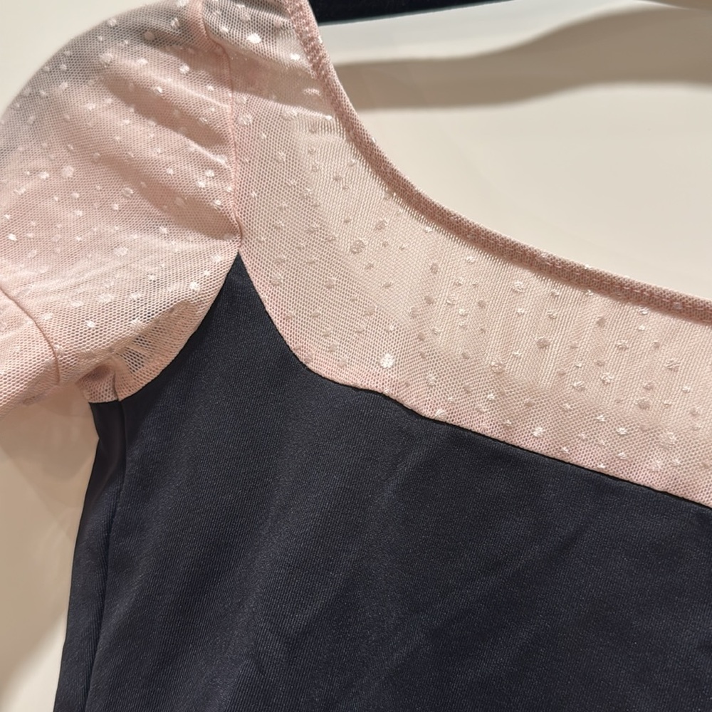 AINSLIEWEAR Black Leotard with Pink Lace - Picture 4 of 5